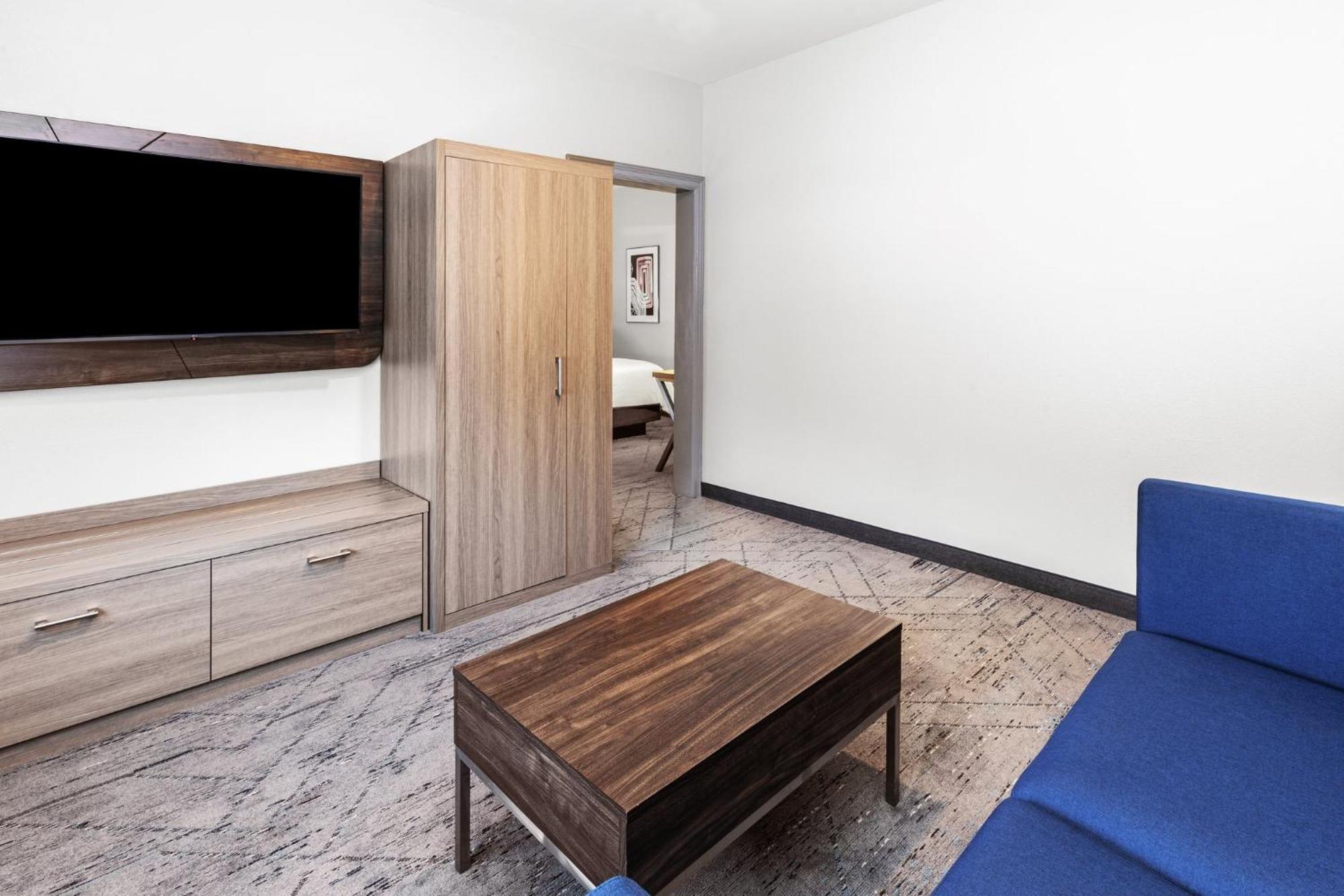 Hotel Express & - Traffic Star By Ihg 2*